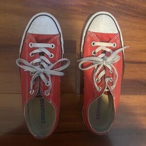 Women’s size 9 Converse
